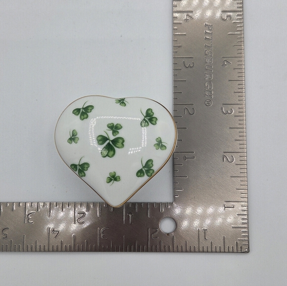 Vintage Heart-Shaped Clover Trinket Box Lefton China St Patrick's Day 1995 - Picture 5 of 6